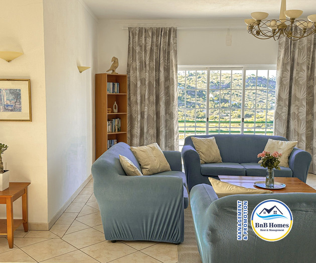 Villa Verde - 4 bedrooms, Marina view, pool & BBQ