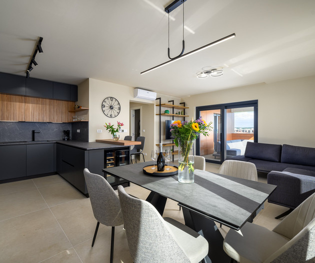 Penthouse Retreat in Umag • Ideal Remote Workers