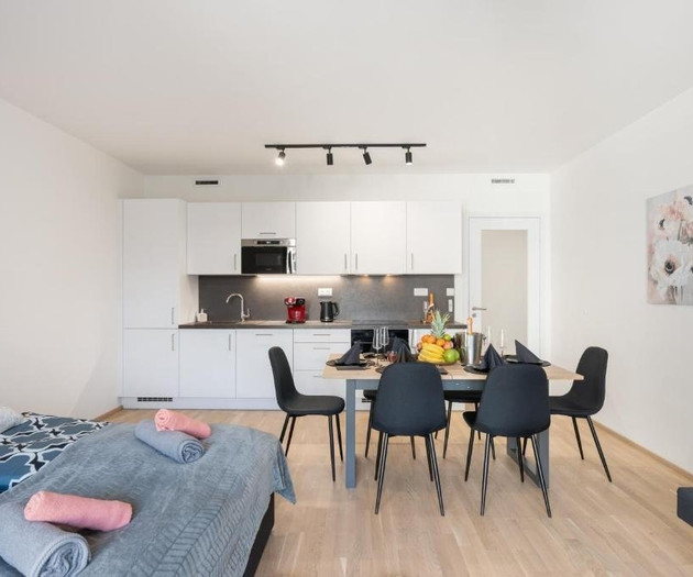 Titan Luxury Terrace | Balcony & Modern Prague