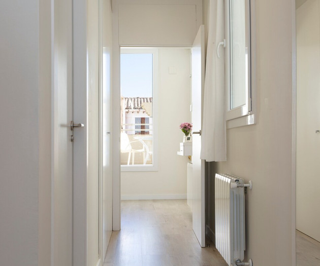 CAD10 - Beautiful 2-Bedroom Penthouse in Ruzafa