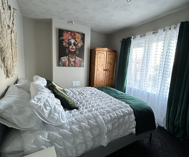 Two bed house near Cardiff city centre, mid-term