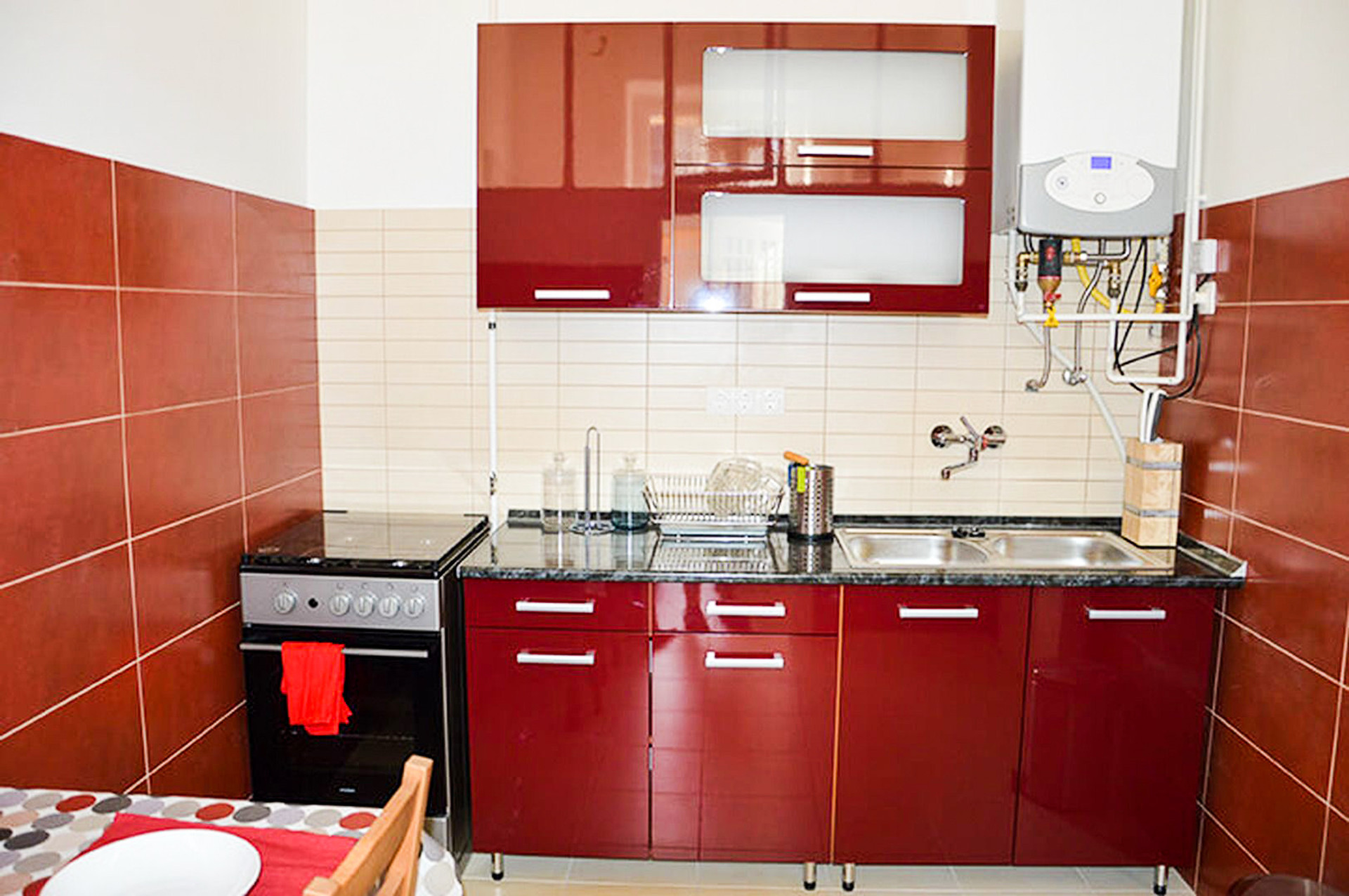 kitchen fully equipped