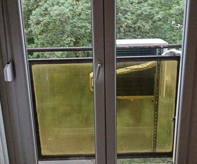 2-bed flat 3-min  from PTE Med School, move-in now