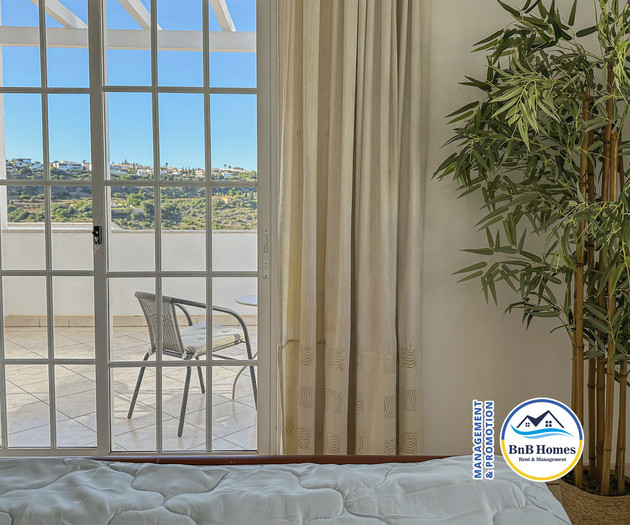 Villa Verde - 4 bedrooms, Marina view, pool & BBQ