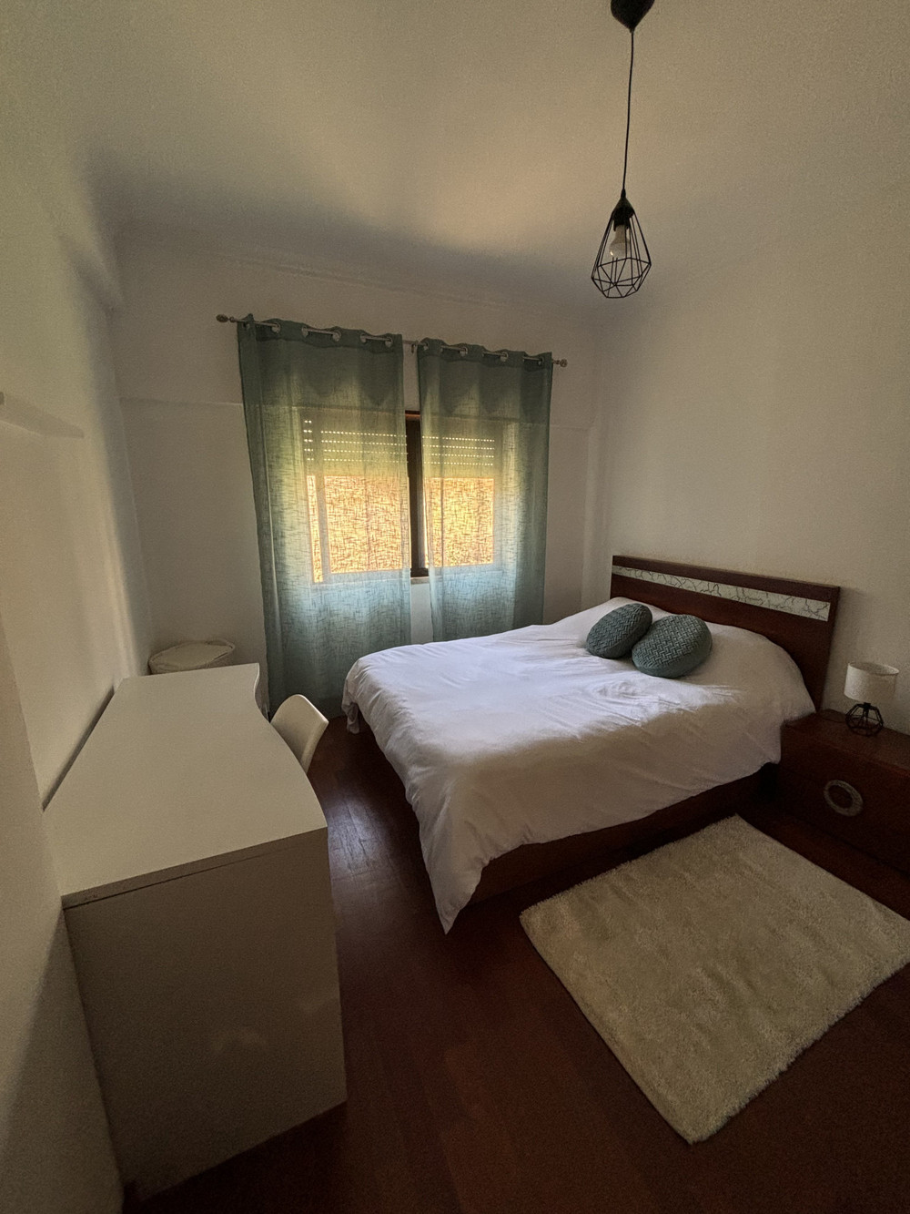 Room With Private Bathroom | Almada preview