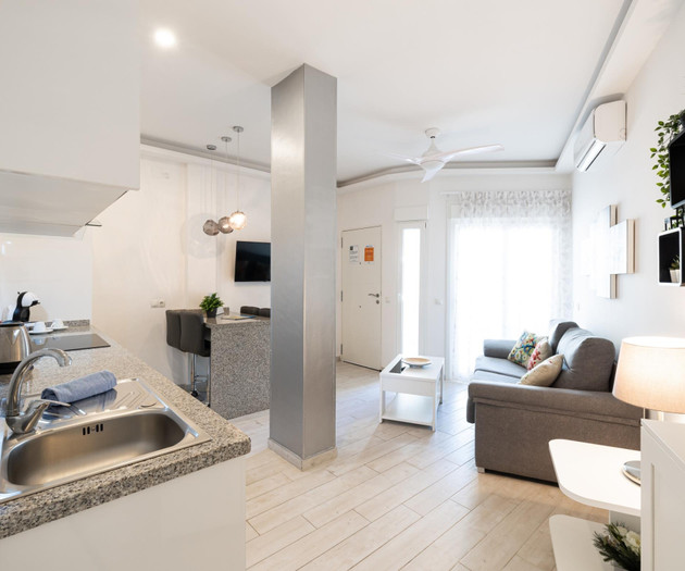 Apartment in Puerto Marina with porch & A/A & Pets