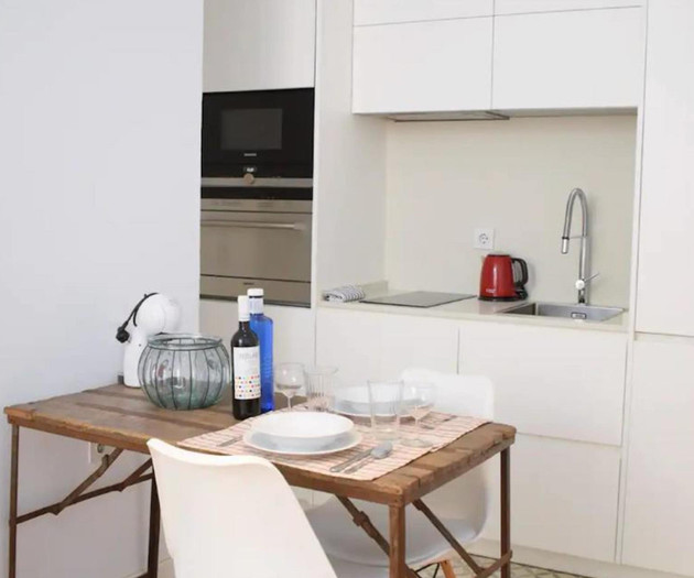 Holidays2Malaga Azucena Central French Balcony