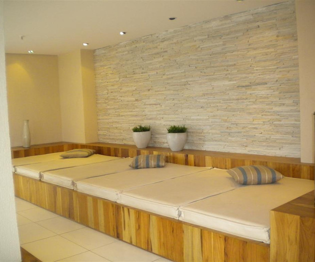 Premium 2BR Apartment in Peninsula Barra