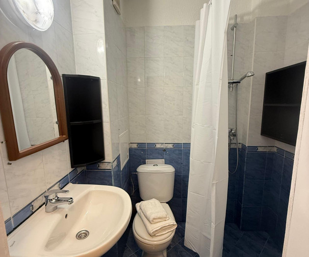 Bright 1BR Apartment with 600 Mbps Fiber & A/C | 2