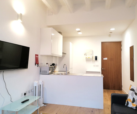 Chancery Lane Deluxe One Bedroom