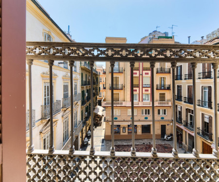 Holidays2Malaga Lazcano in old town with High WIFI