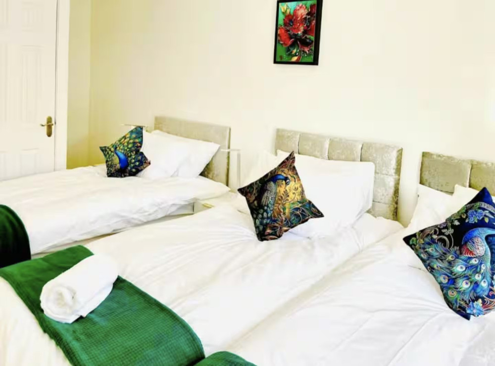 3-Bedroom Gem in Manchester with Free Parking preview