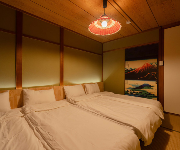 50㎡ 2-Story House / Direct Train to Osaka Station