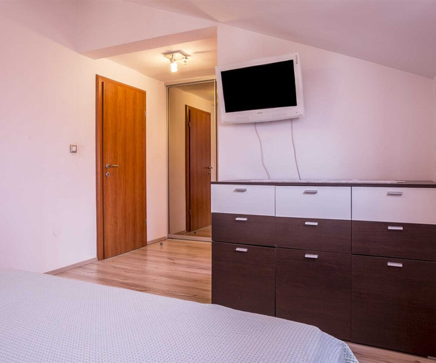 Luxury apartment close to Znjan beach w. sea view