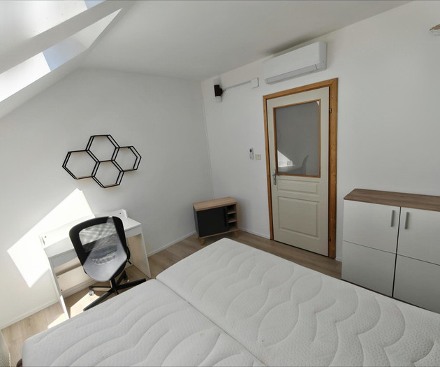 Superb location (Keleti), quiet, cozy, bright flat
