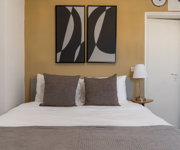 Blueground | Florentine, City View, Top Floor - 01