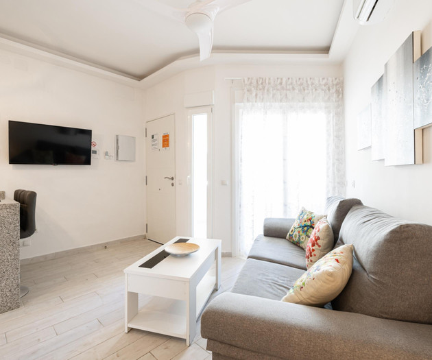 Apartment in Puerto Marina with porch & A/A & Pets