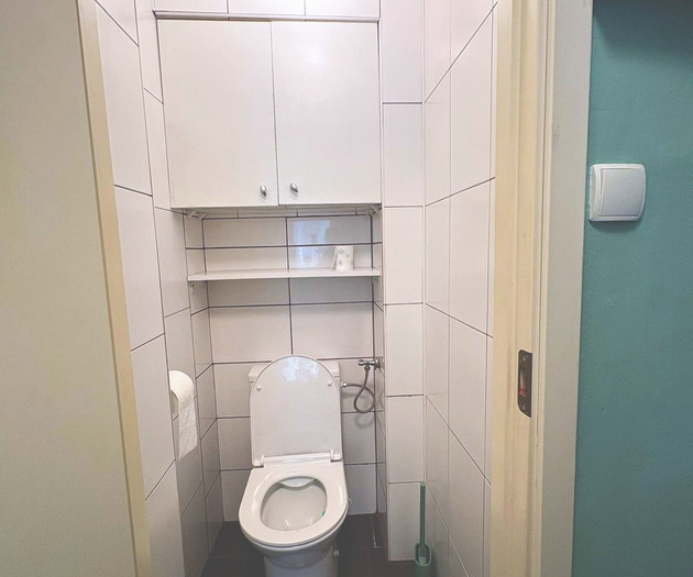 Quiet renovated studio with home office