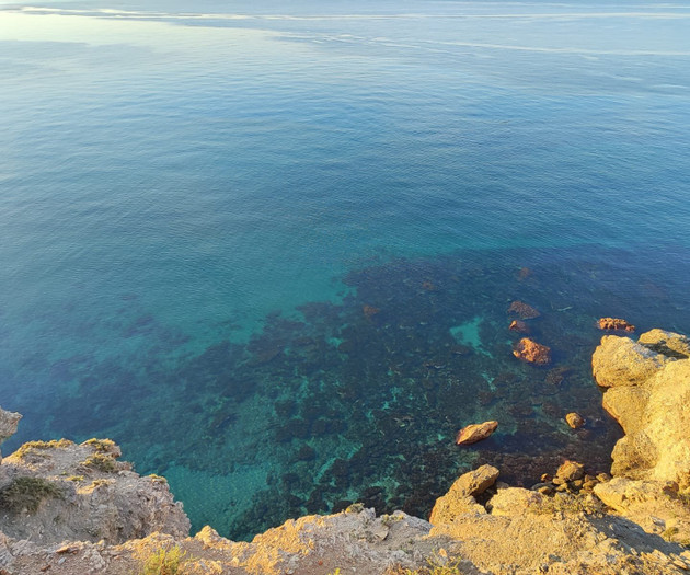 Clear turquoise sea and rocks