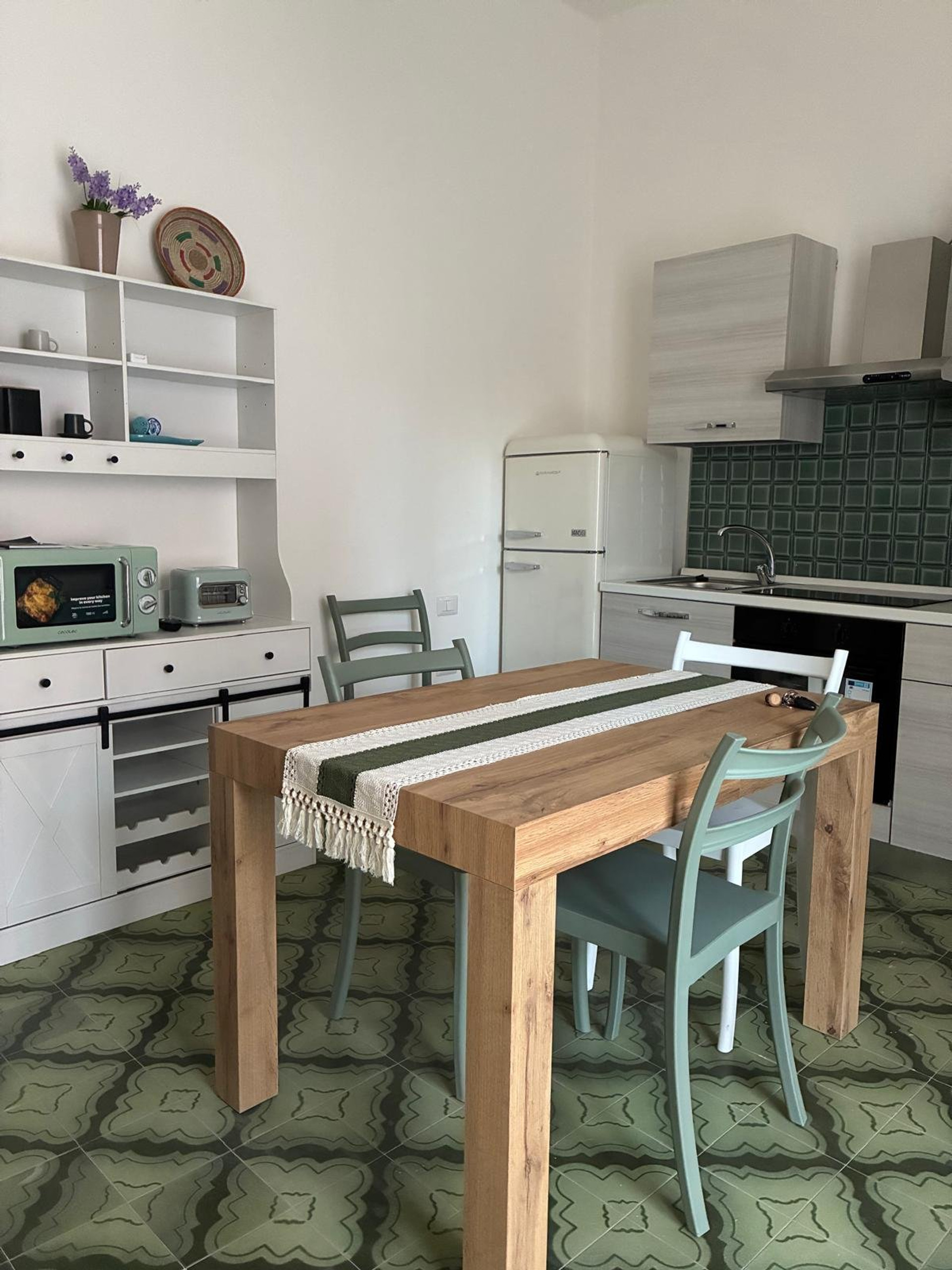 Kitchen with all the appliances