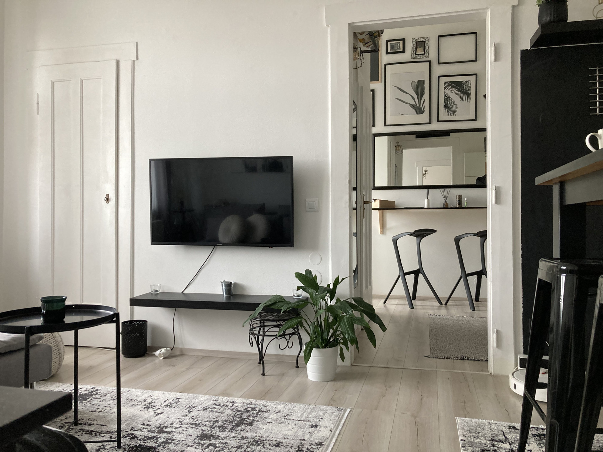 Living room with Kitchen