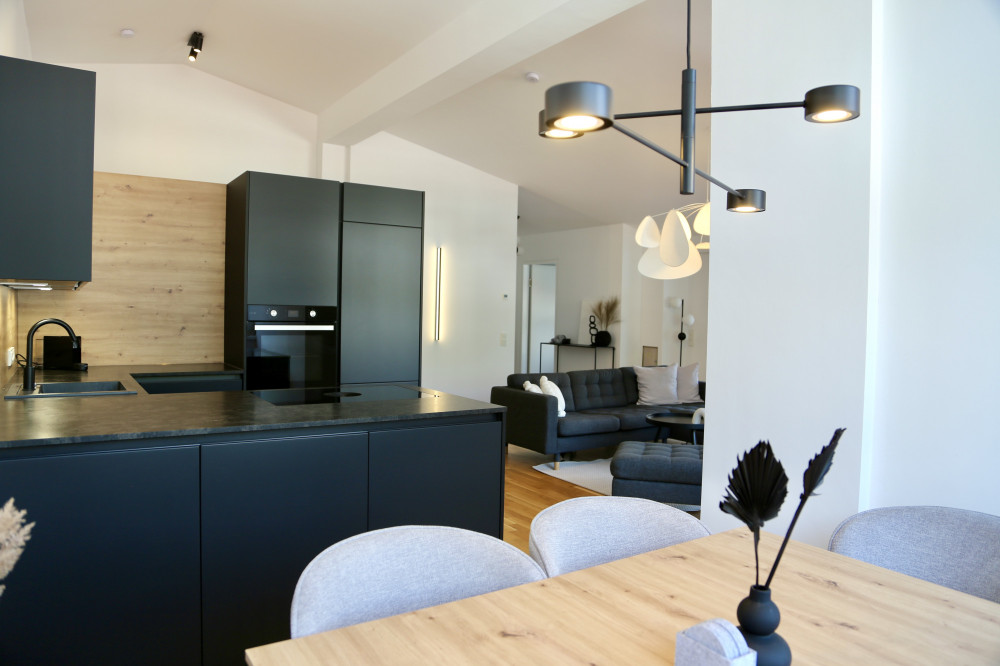 Penthouse with mountain view preview