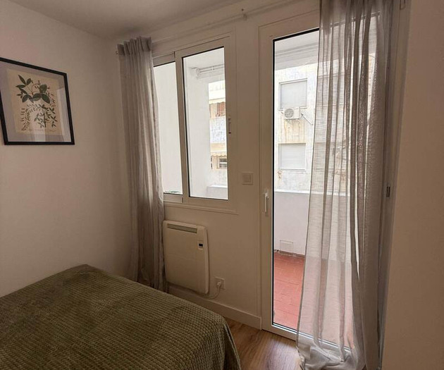 Double bedroom with private bathroom