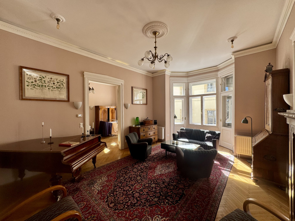 Stylish 4-Bedroom Apartment with Balcony preview