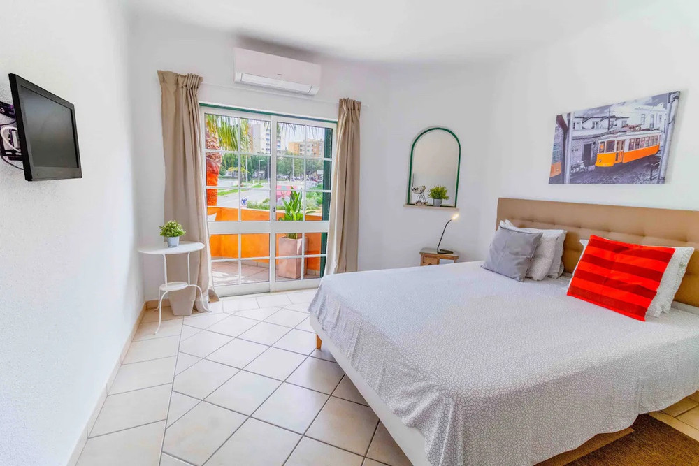Deluxe Studio with city view balcony preview