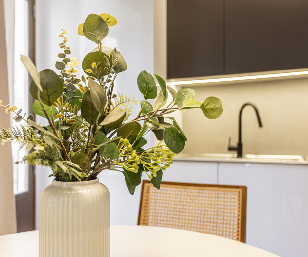 Super elegant, bright and centrally located