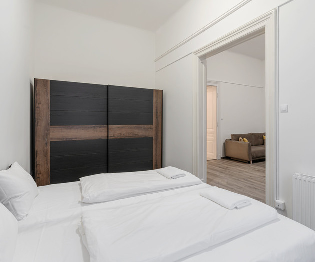 Modern 2-bedroom apartment with monthly cleaning