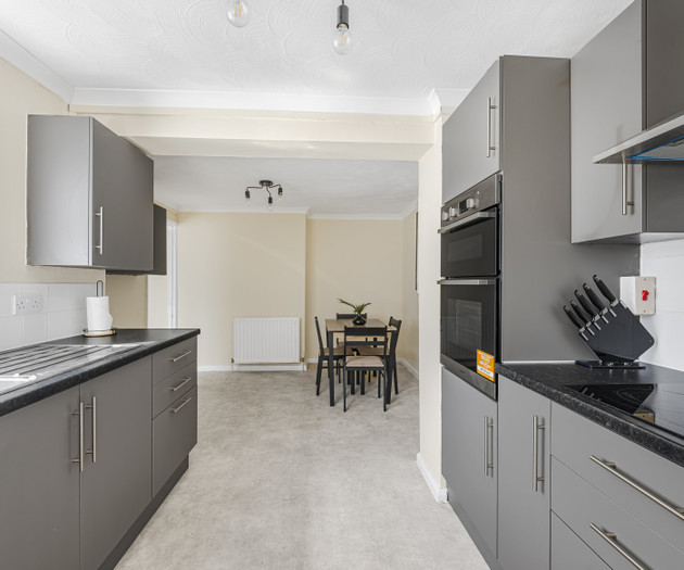 The Ipswich Snug Spacious 3BR Retreat FREE Parking
