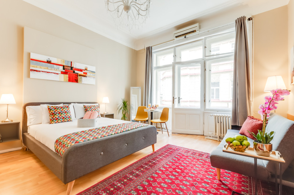 Quaint Excelsior Room with bathroom, balcony & AC preview