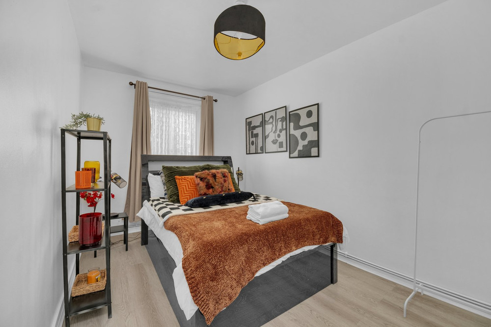 2BR Modern Spacious Comfort at Tulse Hill Sleeps 4 preview