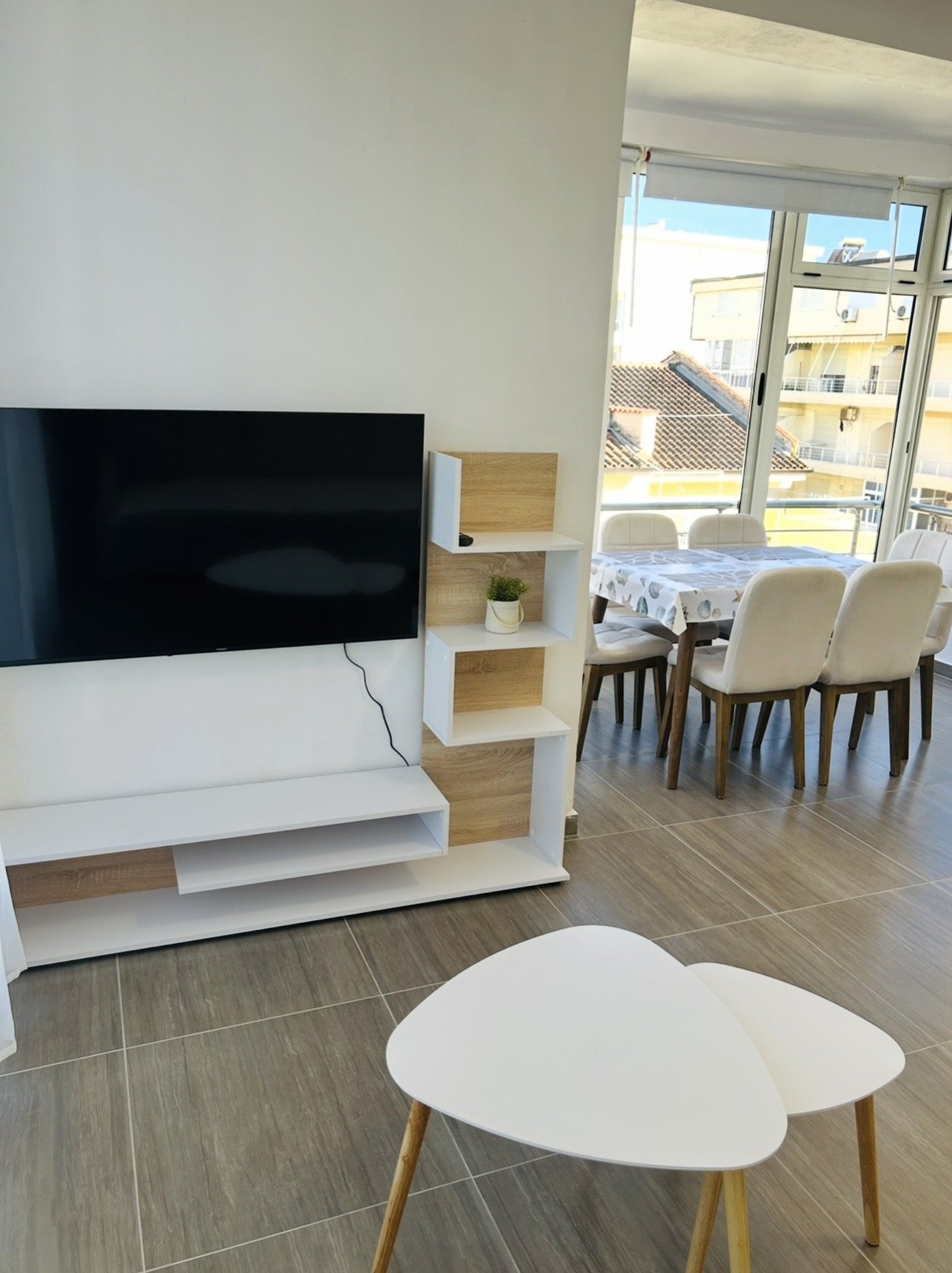 Nappali smart TV-vel