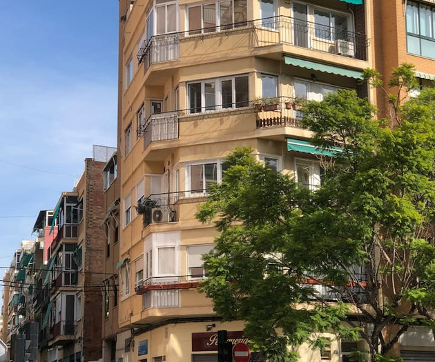 Renovated apartment, 12 minutes from the beach