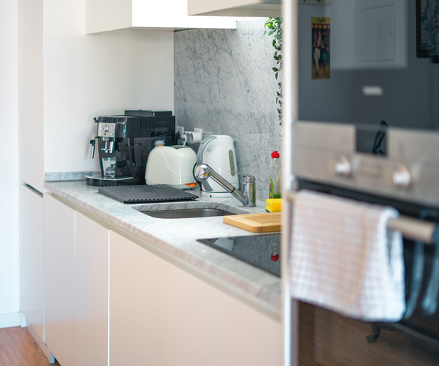 2Br Duplex: city center-Terrace with a River View!