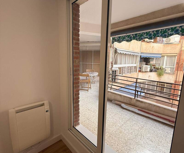 Double bedroom with private bathroom