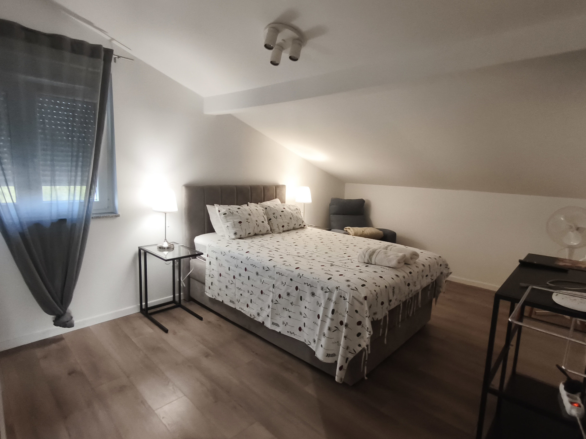 Bedroom with double bed