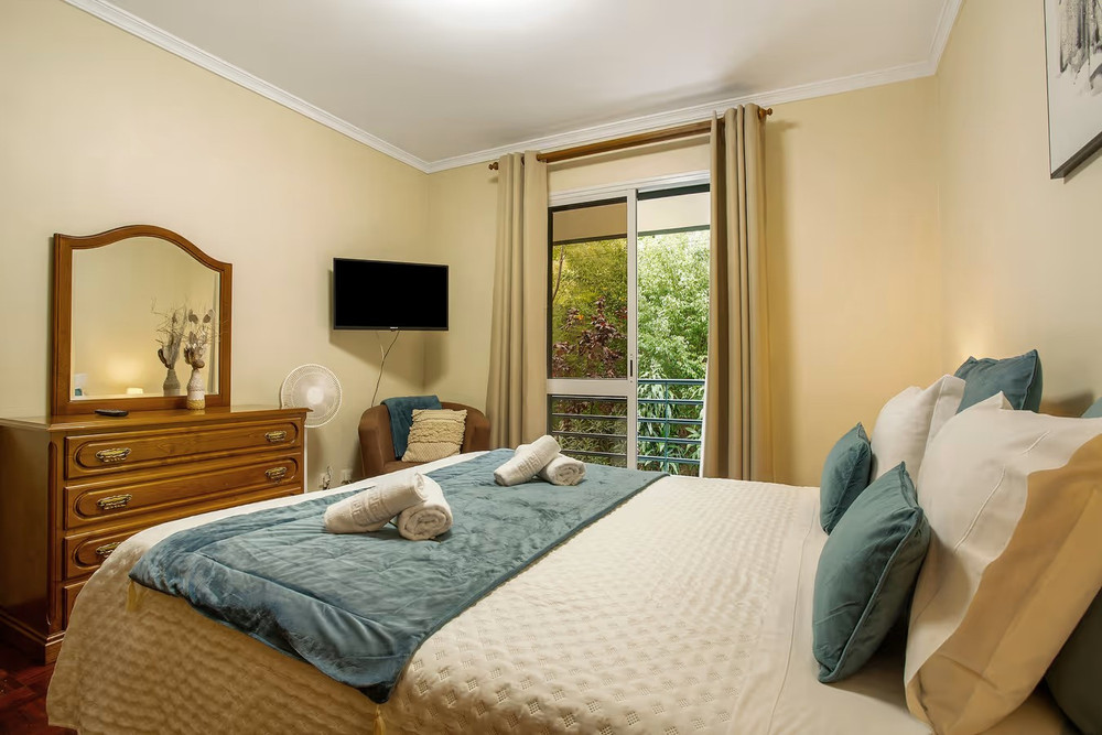 Funchal Gardens Place preview