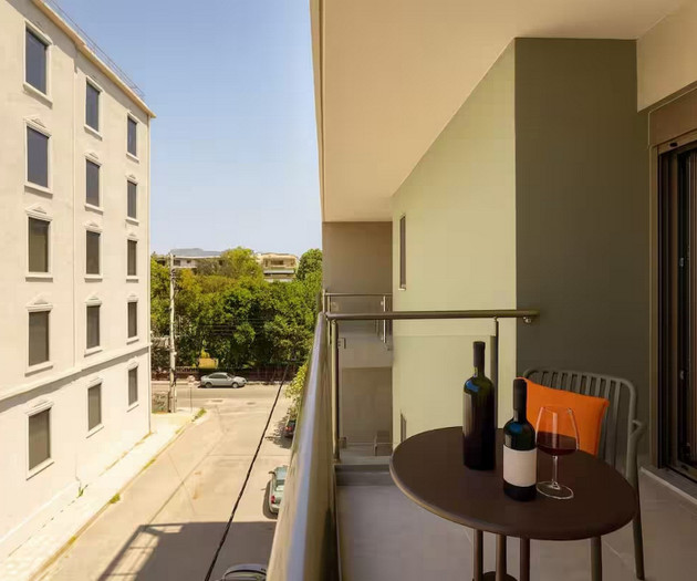 Modern Flat with Private Parking & Huge Terrace