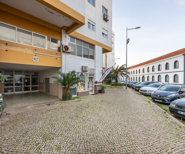 Torri riverview apartment