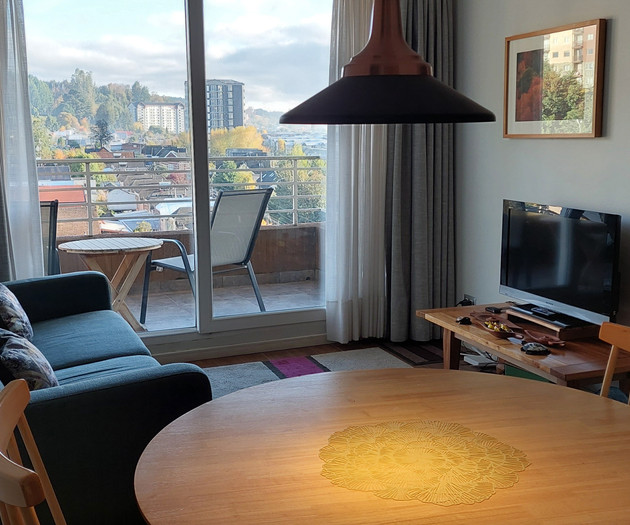 Perfect for digital nomads, Lake + volcano views