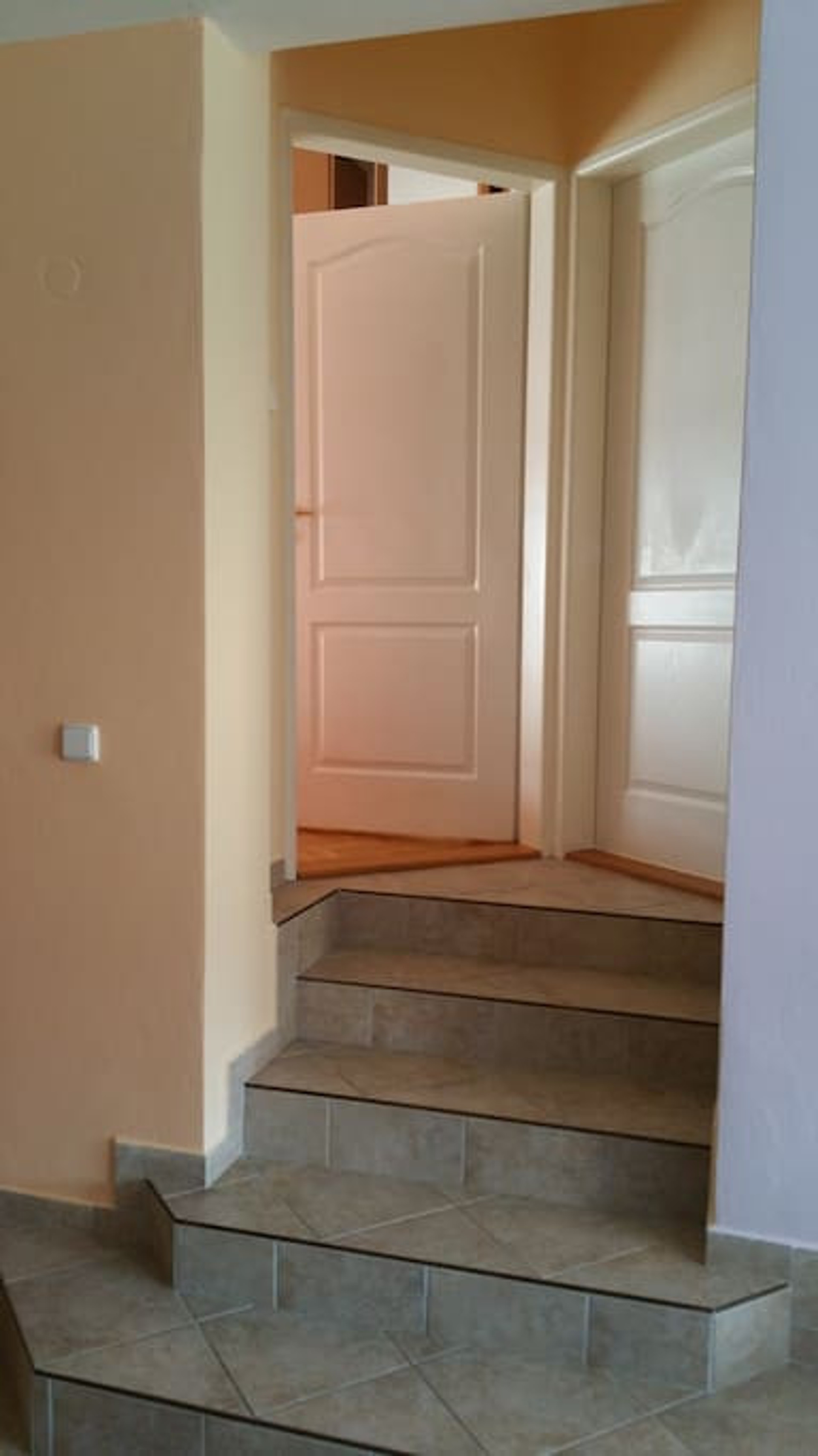 Entrance to bedrooms