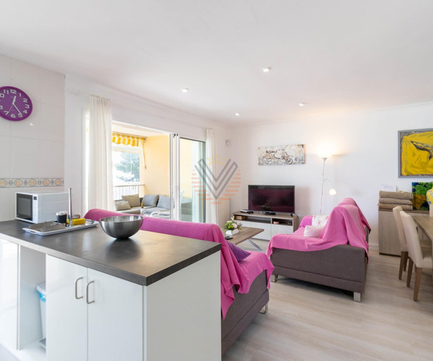 Arena, Beachfront Apartment with direct access to 