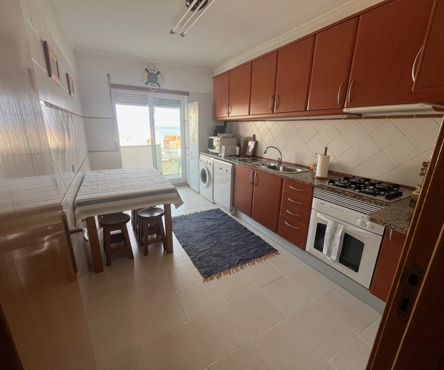 Beautiful 2BR Ocean-View Sanctuary in Sesimbra