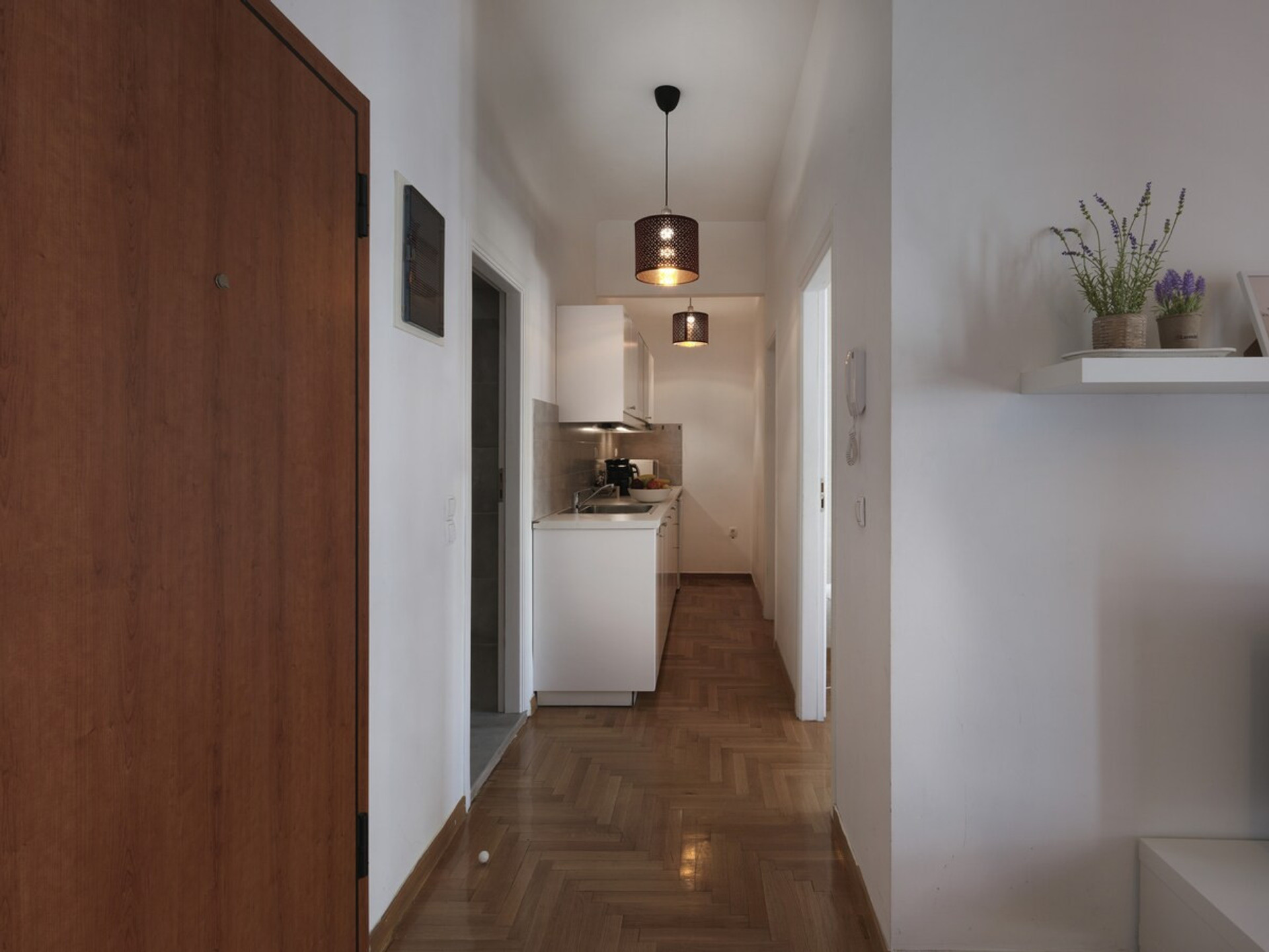 Living room image 5