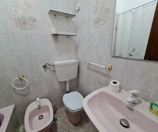 Private room for male only in Santa Apolónia