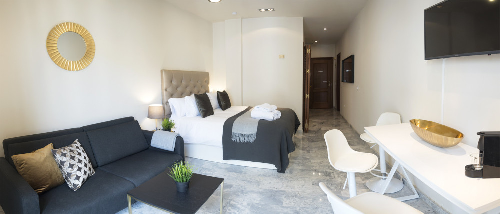 Golden Suite Studio