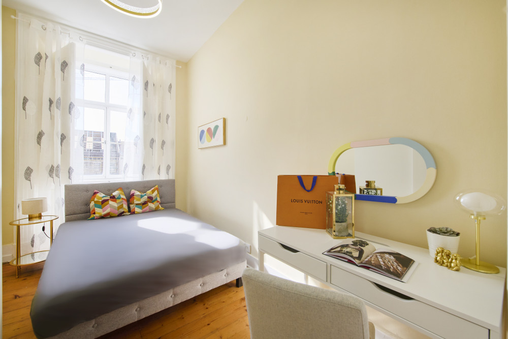 Room 8 - Largo Vitorino Damasio 2 3E preview
